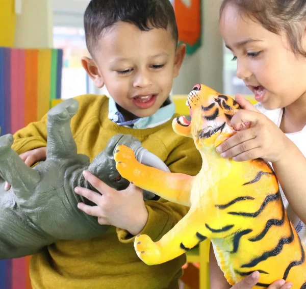 Jumbo Wild Safari Animal Toys Bundle of 5.