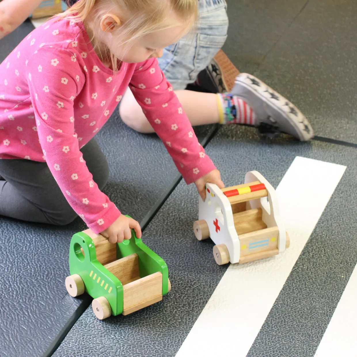 large_interlocking_foam_p_2-2.webp Large Interlocking Foam Play Mats - Zebra Crossing Design - 104 x 104cm